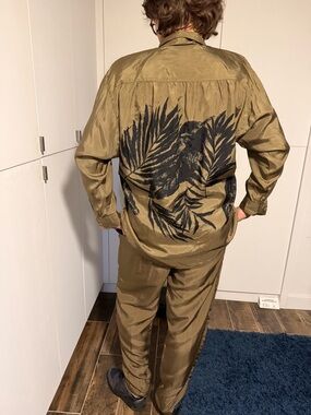 Rafaella silk Olive Green Women's Pants & Jumpsuit Set size top S , pants M